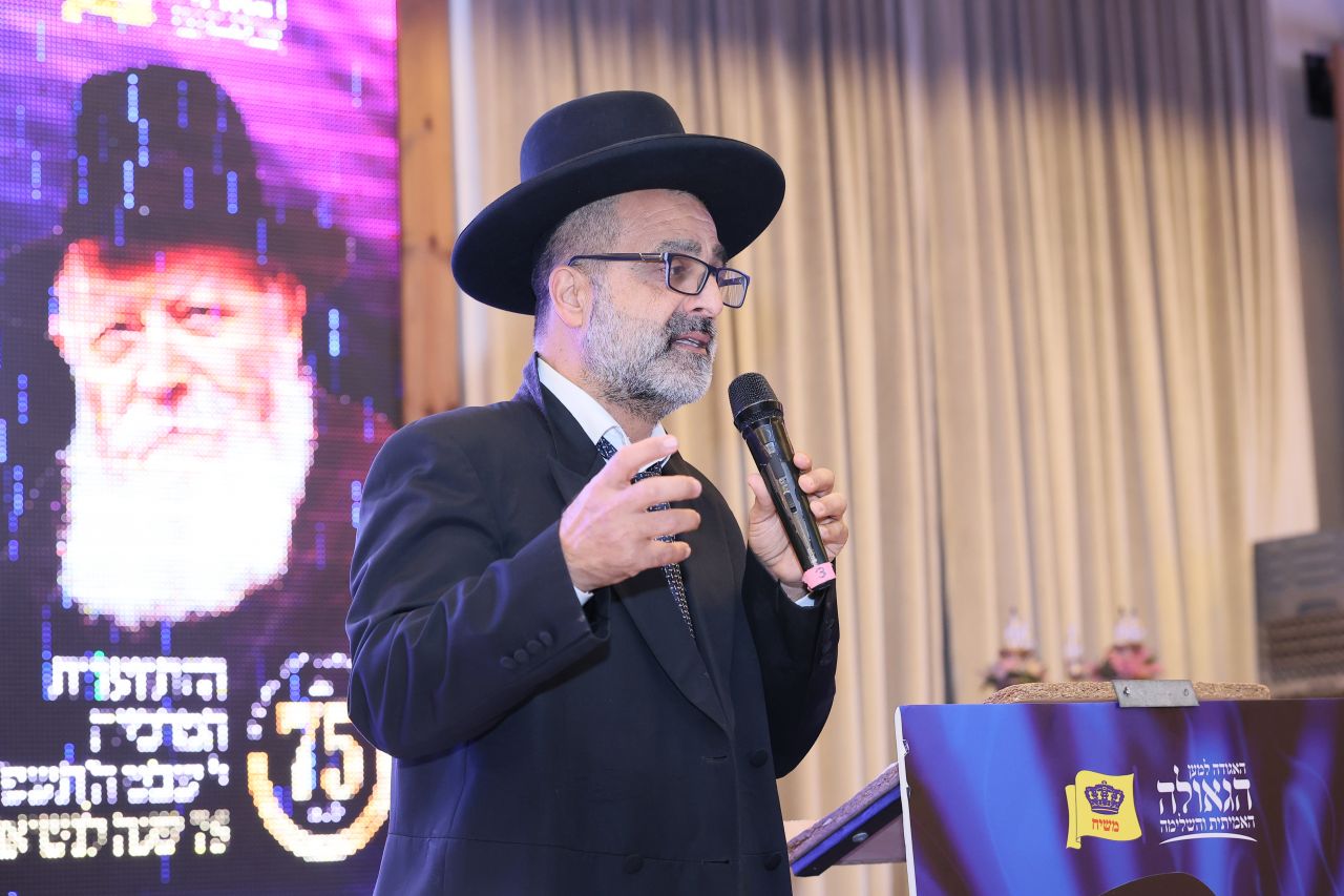 הרב אברהם דב זרביב